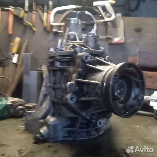 Раздаточная коробка volksvagen t5 2.5 AXD