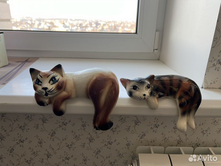 Статуэтки Кошка (большая и средняя)