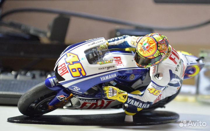 Мотогонщик Valentino Rossi Tamiya 1/12 Tamiya