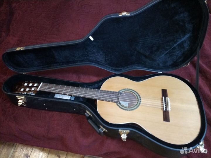 Гитара классическая