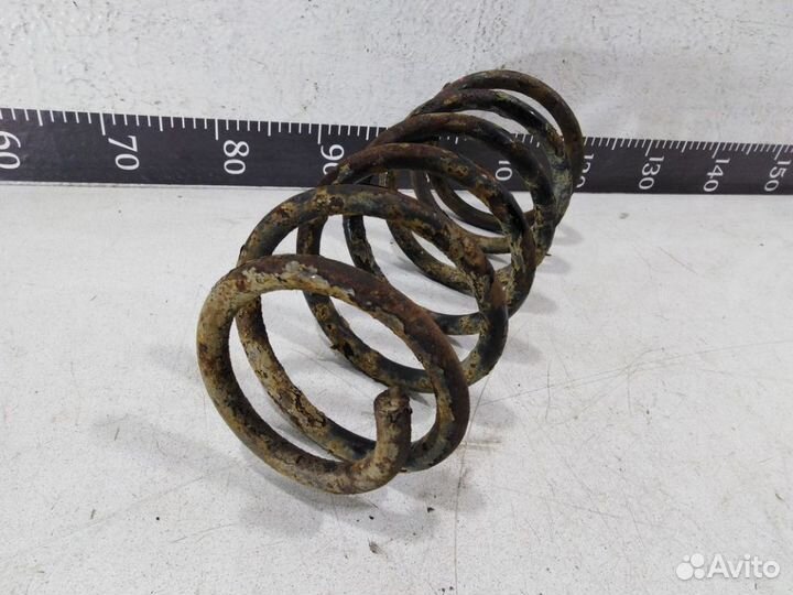 Пружина передняя Ниссан