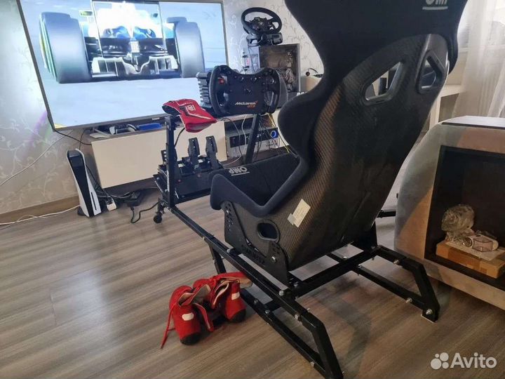 Кокпит для симрейсинга