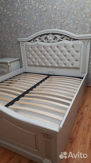 Спальный гарнитур бу