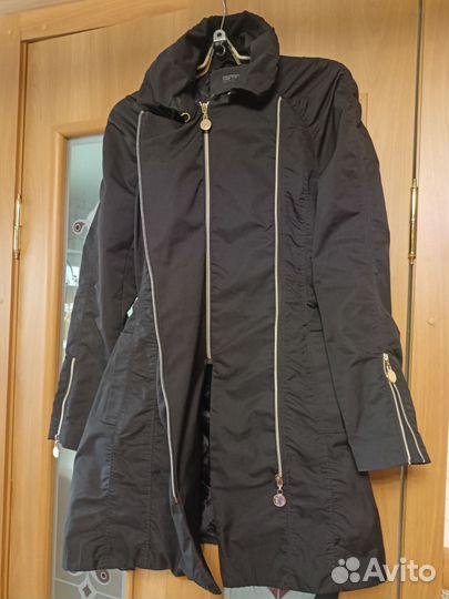 Плащ женский р.40