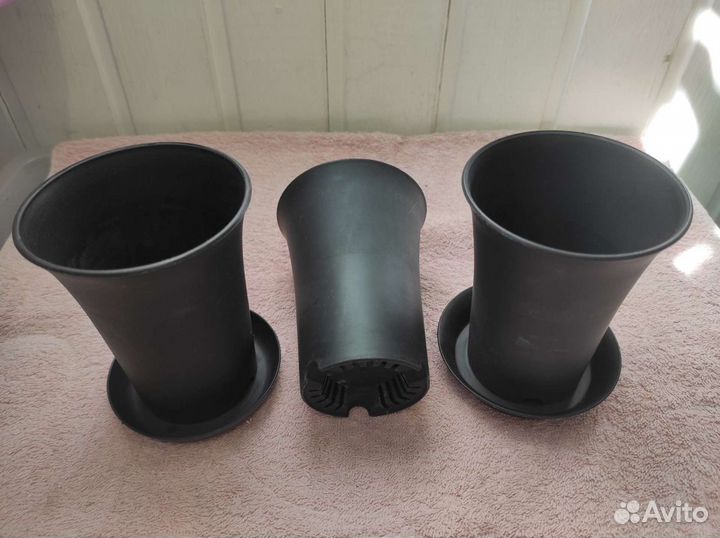 Горшки пластиковые б/у