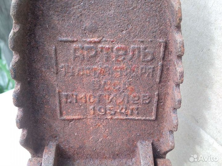 Утюг старинный