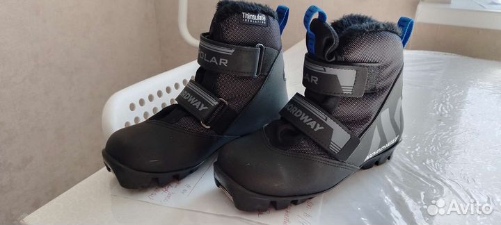 Лыжные ботинки