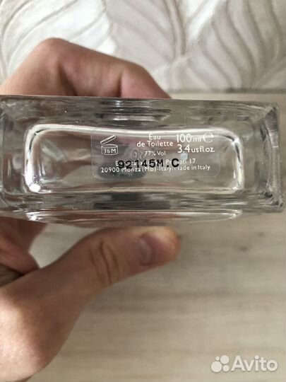 Пустые флаконы от духов Versace