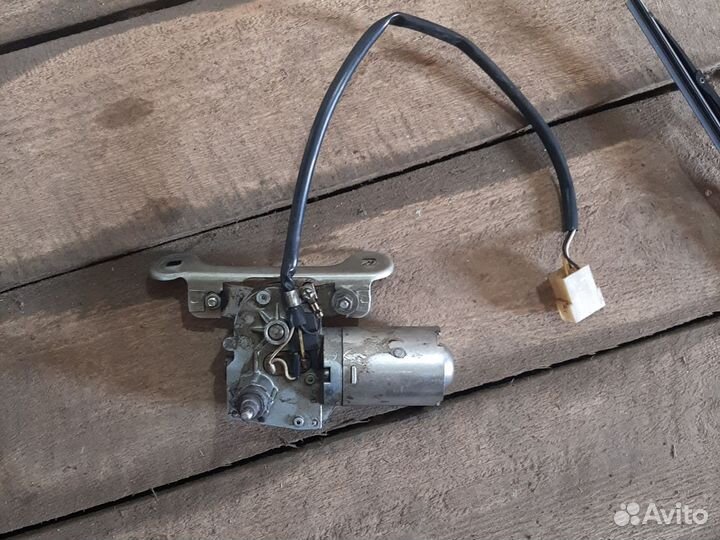 Моторчик заднего дворника ваз 2114
