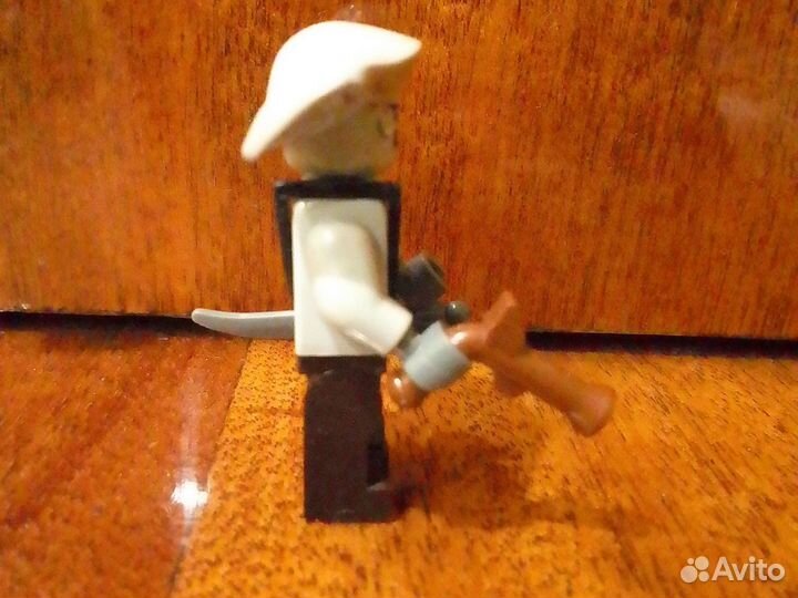 Lego минифигурка Маркус - проклятый пират