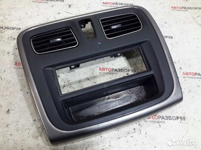 Накладка торпедо Renault Logan 2