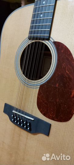 Акустическая гитара
