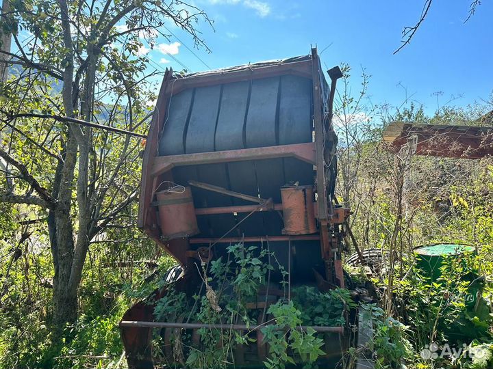 Пресс-подборщик Бежецксельмаш ПРП-1.6, 1995