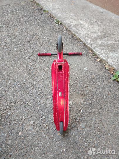 Продам трюковой самокат в хорошем состоянии