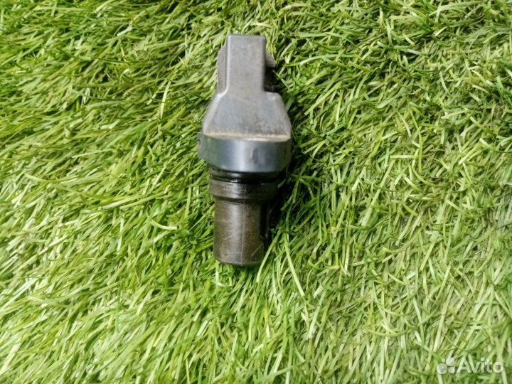 Датчик положения распредвала Mazda 3 BK Z6 652169