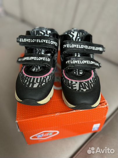 Ботинки демисезонныедля девочки 30 р