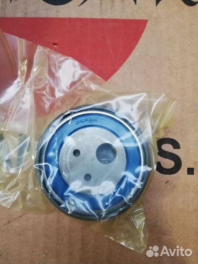 Ролик натяжной Mitsubishi Outlander 4G69 MN137247