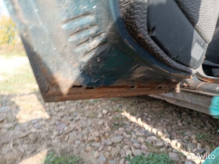 Дверь задняя левая ваз 2110.2112