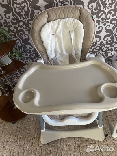 Продам столик для кормления