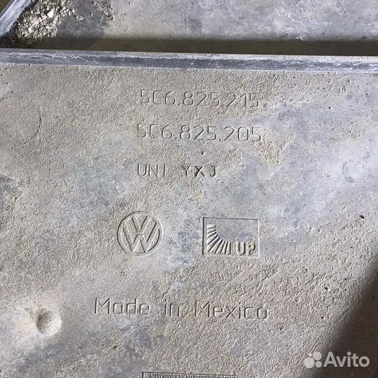 Защита днища правая Volkswagen Jetta 6 1.8 CPR