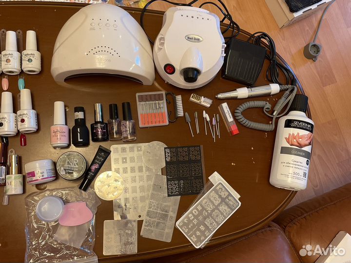 Маникюр педикюр, лампа, гель лак и другое