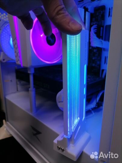 Держатель для видеокарты