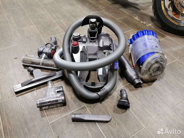 Пылесос dyson