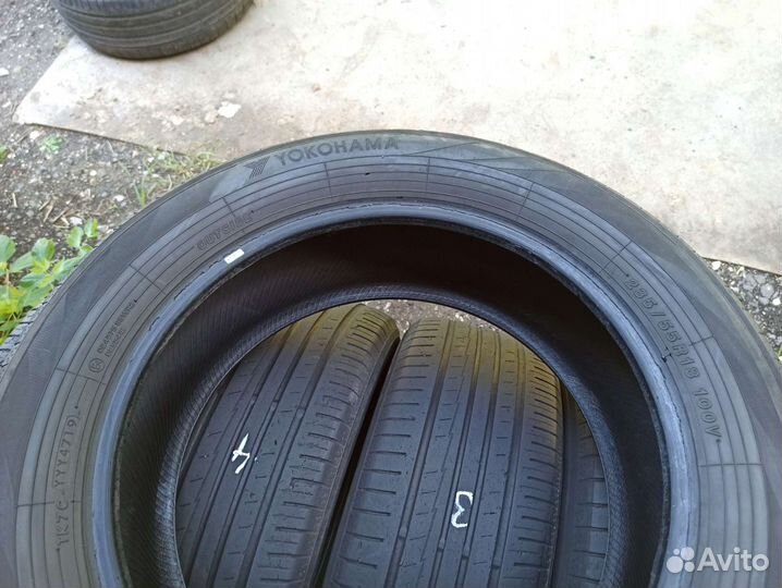 Yokohama BluEarth AE50 235/55 R18