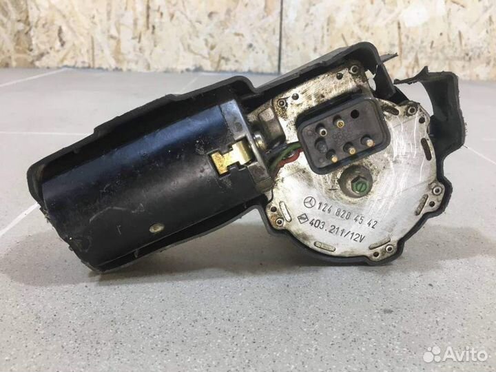 Моторчик стеклоочистителя передний Mercedes Benz W