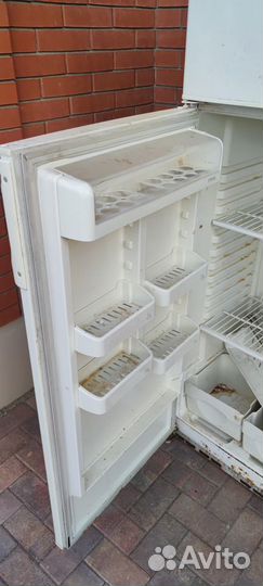 Холодильник Stinol