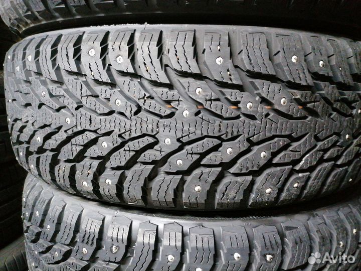 Nokian Tyres Hakkapeliitta 9 SUV 215/65 R17 T