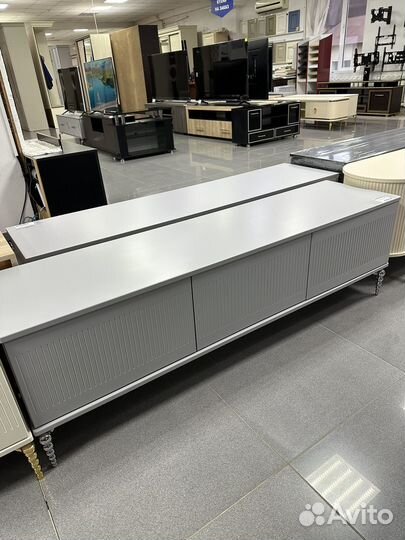 Тумба под телевизор