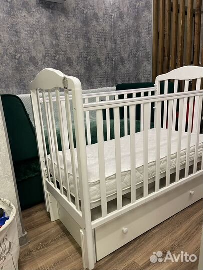 Кровать для новорожденных бу