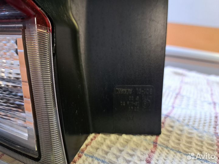 Левый стоп сигнал Fielder