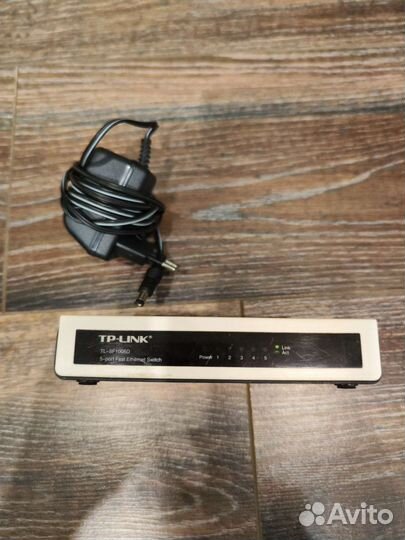 Коммутатор TL-SF1005D