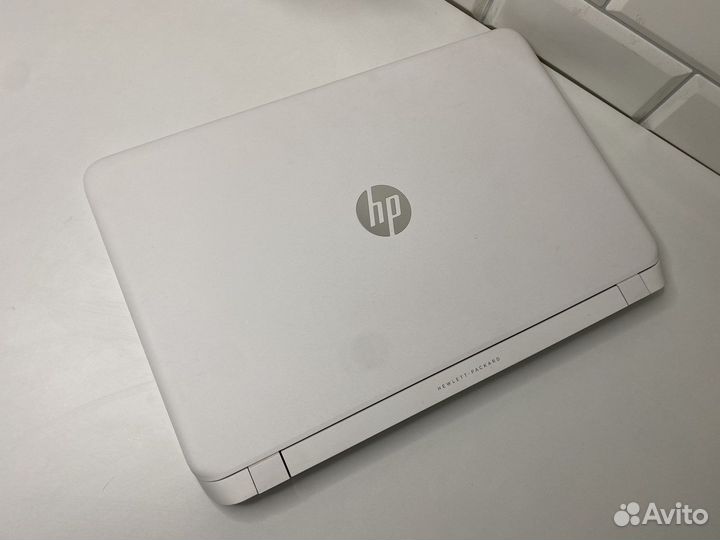 Ноутбук hp 15-p162nr Core i3 4030u /RAM 8gb/SSD