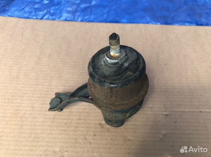 Подушка двигателя правая Toyota Venza SUV 1arfe