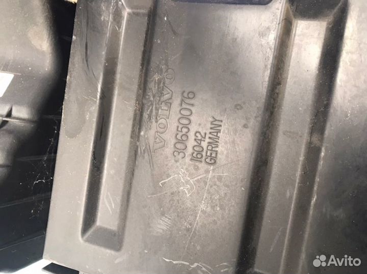 Корпус воздушного фильтра Volvo C70 P1 2-door