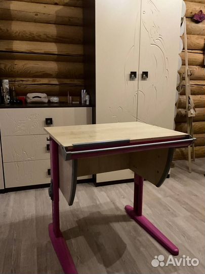 Парта и стул