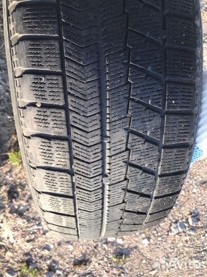 Bridgestone Blizzak VRX 205/60 R16