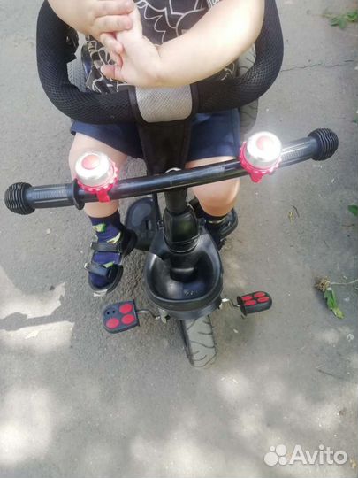 Велосипед с родительской ручкой