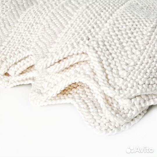 Вязаное одеяло ручной работы для малыша