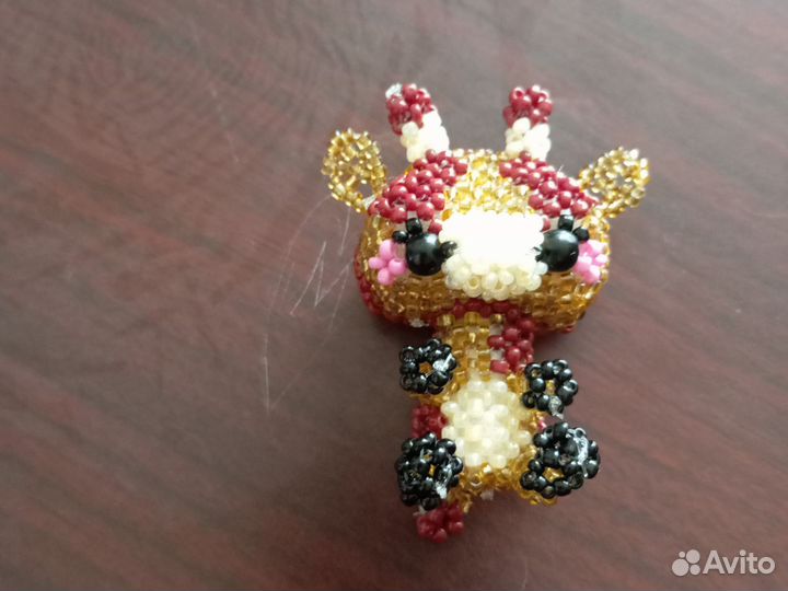 Амигуруми из бисера жирафик