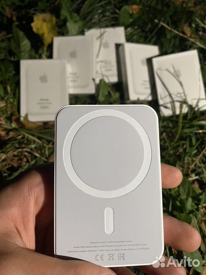 iPhone battery pack MagSefe