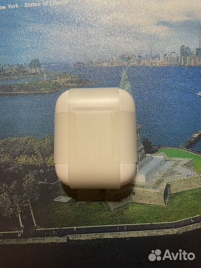 Новый кейс AirPods 1 оригинал. Версия А1602