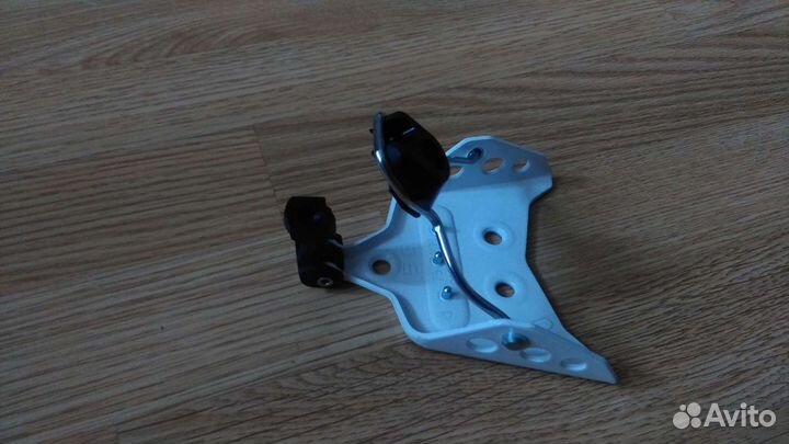 Крепления для лыж. Новые