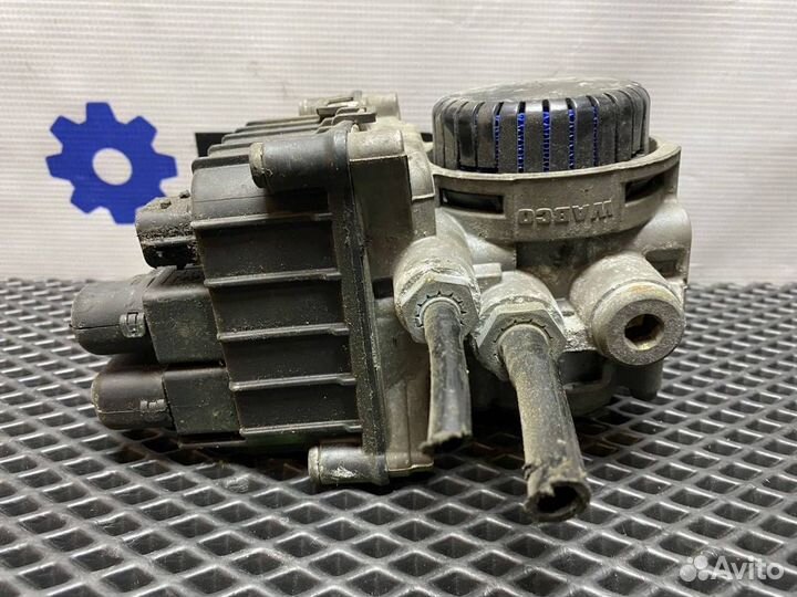 Кран модулятор EBS передний DAF 106 1867005