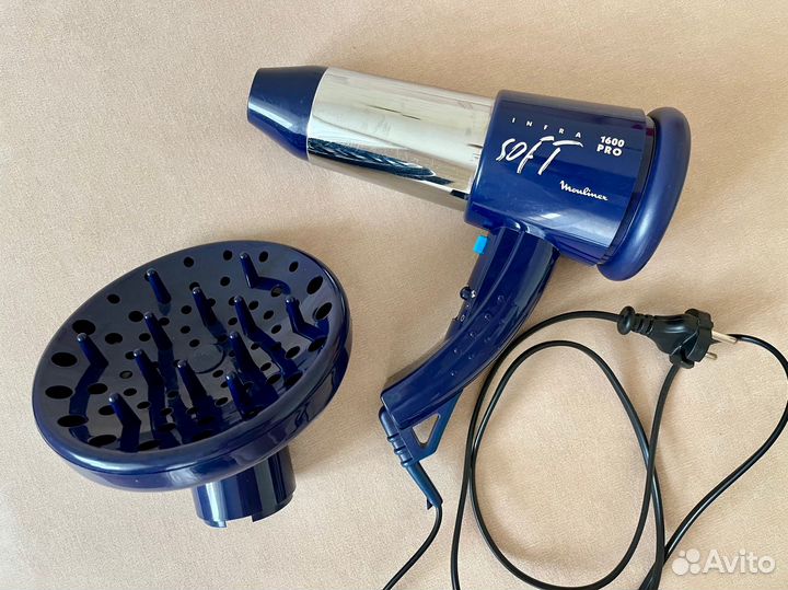 Фен для волос Moulinex 1600