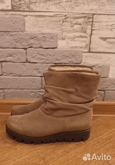 Уги женские