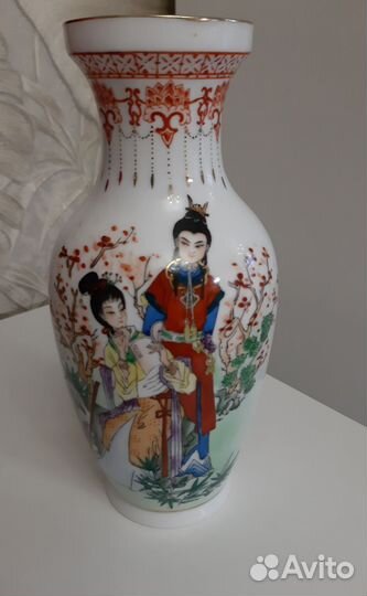 Вазы фарфоровые, Китай